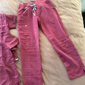 Figs Burgundy Scrub Set (3 pieces)